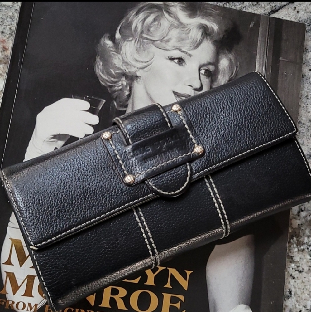KATE SPADE * black leather wallet